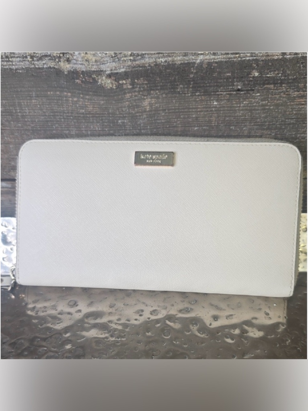 kate spade White Wallet with Navy Pattern Interior